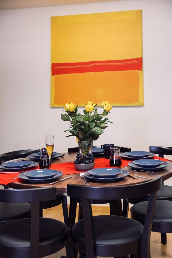 Rothko Apartment/8 Guests/4Bedrooms/Riga Old Town Luaran gambar