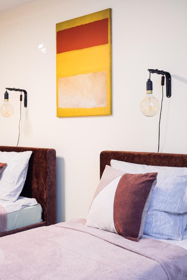 Rothko Apartment/8 Guests/4Bedrooms/Riga Old Town Luaran gambar